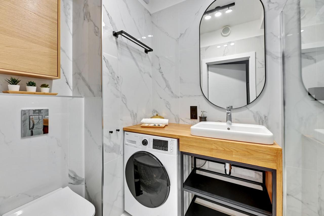 Apartament Walowa Shipyard Γκντανσκ Εξωτερικό φωτογραφία